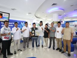 Group Head East Region XL Smart Raih Penghargaan Tokoh Muda Nahdliyin Inspiratif