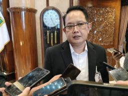 Pendapatan Daerah Susut Rp2,8 Triliun, Adhy Karyono Klaim Program Prioritas Gubernur Aman