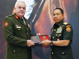 Panglima TNI Terima Kunjungan Kehormatan Mayor Jenderal Al Hnaity