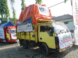 Kanwil Kemenag Jatim Kirimkan Bantuan Kemanusiaan Aceh dan Sumatera