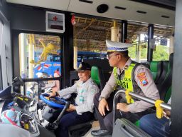 Jelang Nataru Polisi Gelar Ramcheck Armada Bus