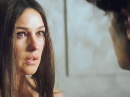 “A Burning Hot Summer: Cinta, Cemburu, dan Panas yang Membakar Hubungan