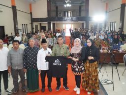 Ning Lia Terpukau Kreativitas Gen-Z Rumah Desa Hebat Sampang