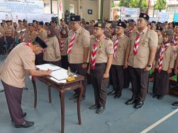 Pengurus Pramuka Majalengka Dilantik, Diikuti Penyebaran Benih Ikan dan Penyerahan Bibit Pohon
