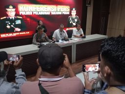 Diintai Sepekan, Satresnarkoba Polres Tanjung Perak Gulung Bandar dan Pengedar Sabu