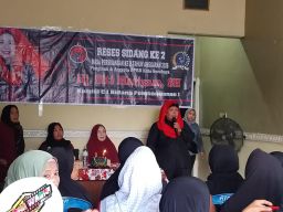 Reses di Kedurus, Siti Mariyam Serap Aspirasi Warga soal Balai RW, PAUD hingga BPJS Terblokir