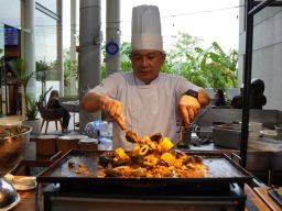 Kampoeng Ramadhan Bernuansa Pesisir Nusantara Hadir di Premier Place Hotel