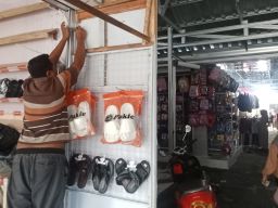 Bangkit dari Puing Kebakaran, Sejumlah Pedagang Pakaian Mulai Menempati Kiosnya