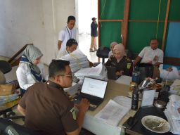 Di Balik Lapak dan Harapan Pedagang, Dugaan Korupsi PD Pasar Surya Mulai Terkuak