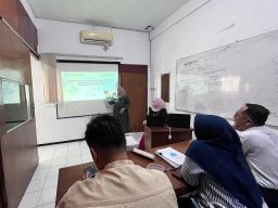 Tingkatkan CPL dan Akreditasi, Prodi Manajemen UNIPRA Adakan Workshop Kurikulum OBE
