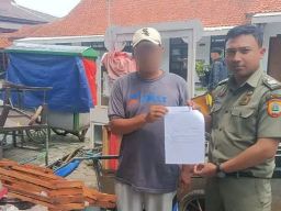 Satpol PP Pemalang Serahkan Puluhan Gerobak Pedagang, Setelah Sempat Diamankan