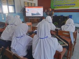 Tumbuhkan Rasa Nasionalisme, TNI AL Pemalang Berikan Materi kepada Siswa Sekolah