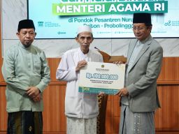 Menag Dua Hari di Jatim Tekankan Pembinaan Akhlak Generasi Bangsa