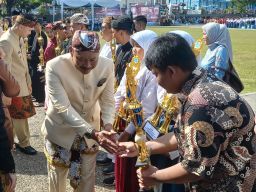 Lebih dari 10 Ribu Anak Tak Sekolah, Bupati Eman Instruksikan Penanganan Serius
