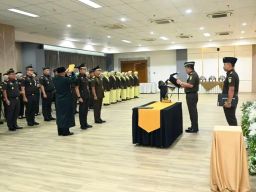 Kajati Jabar Lantik Asintel dan Kajari Kota Cirebon, Tekankan Integritas di Era Digital