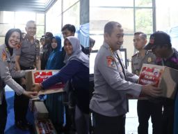 Sespimma Polri Angkatan 75 Pokjar V Gelar Bakti Sosial di Polres Sumedang