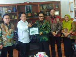 Kunjungan ke PN Surabaya Ungkap Keterbatasan Ruang Sidang dan Fasilitas Peradilan