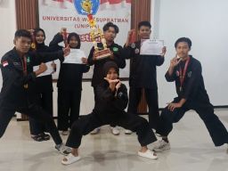 Mahasiswa FISIP Unipra Surabaya Raih Emas Kejuaraan Nasional Pagar Nusa di Pasuruan