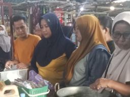 Serbuan Pagi di Pasar Bojongbata, Kala Getuk dan Klepon Jadi Rebutan Warga