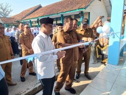 Resmikan Gedung Baru SMPN 1 Leuwimunding, Bupati Eman Membangun Lebih Mudah, Merawat Lebih Sulit