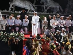 Festival Budaya Hari Jadi Purwakarta, Ribuan Warga Sambut Meriah Arak-arakan Budaya
