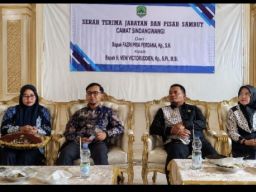 Sertijab Camat Sindangwangi, Fazri Pria Perdana Serahkan Jabatan kepada Veni Victorudien