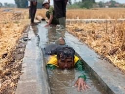 Irigasi Kembali Mengalir, Petani Cikedung Sumedang Siap Percepat Masa Tanam