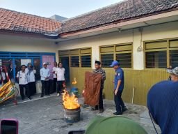 Warga Jepara Dibekali Mitigasi Kebakaran, Komisi B DPRD Surabaya Gandeng Damkar