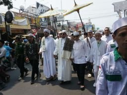Ribuan Jamaah Padati Kauman Pekalongan, Rizal Bawazier Ajak Perkuat Ukhuwah