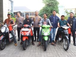 Kapolres Gresik Kembalikan Motor Korban Curanmor, Dua Residivis Diberi Tindakan Tegas Terukur