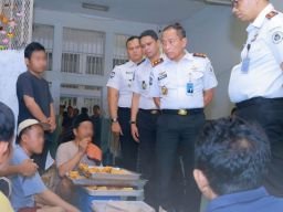 Kakanwil Pastikan Layanan dan Fasilitas Bagi Warga Binaan Rutan Surabaya Semuanya Sama