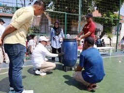 Wujudkan Gerakan Indonesia ASRI, Cak Yebe Ajak Warga Keputran Olah Sampah dari Rumah ‎