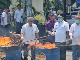 Bea Cukai Musnahkan 33,89 Juta Batang Rokok Ilegal Senilai Rp50,58 Miliar di Majalengka
