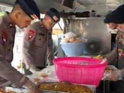 Tanggap Karhutla, Brimob Polda Jatim Padukan Operasi SAR dan Aksi Kemanusiaan