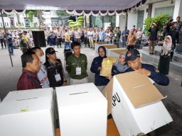 Songsong Pemilu 2024 Polrestabes Surabaya Simulasi Pengamanan TPS