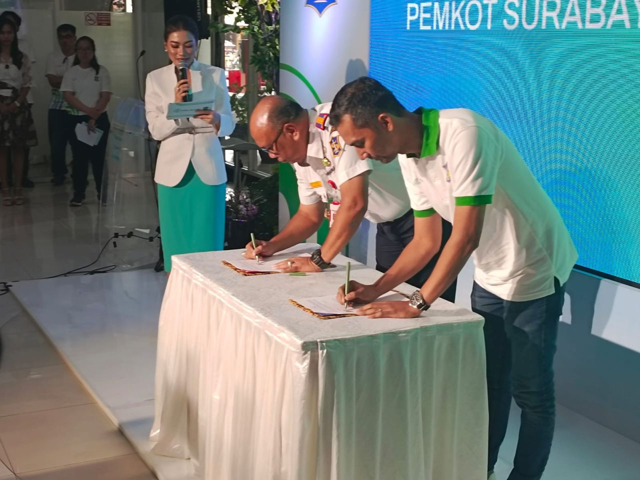 Pemkot dan PT Kalista Nusa Armada Teken MoU Terkait Penggunaan Bus Listrik