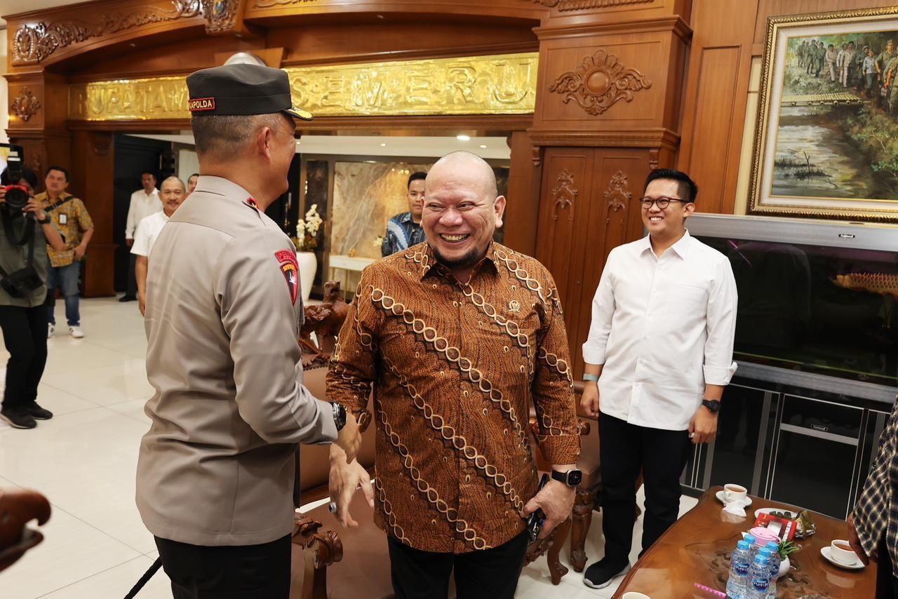 Silaturahmi dengan Kapolda Jatim, LaNyalla Bahas Pentingnya Kembali ke Sistem Negara Sesuai Pancasila