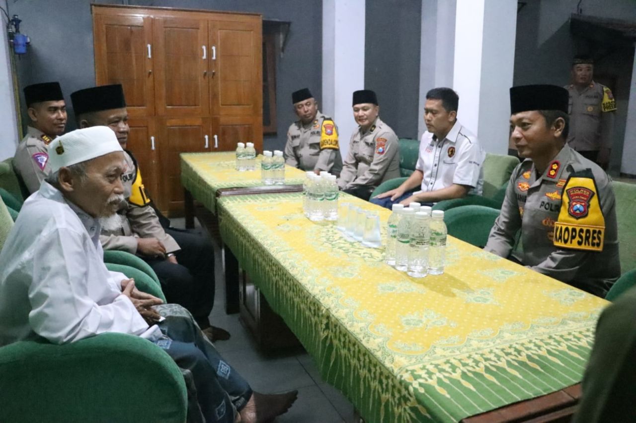 Sinergi Bersama Ulama, Kapolresta Mojokerto Silaturahmi ke Ponpes Sabilul Muttaqin