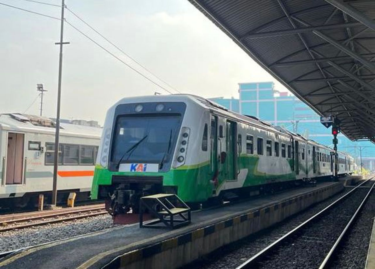 60 Perjalanan Commuter Line di Wilayah 8 Surabaya Beroperasi Selama Masa Angkutan Nataru 2023-2024