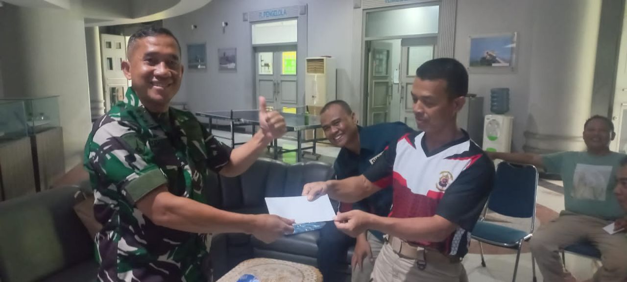 Beri Reward Anggota Berprestasi, Kadispen Motivasi Personel Tingkatkan Kinerja Lebih Baik