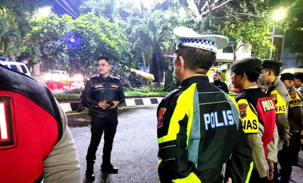 Patroli Polsek Simokerto Amankan Enam Remaja Mabuk-mabukan