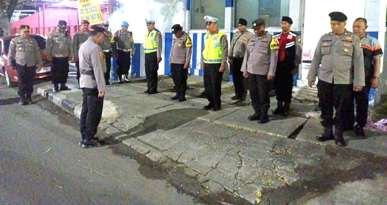 Polisi Rayon 1 Polrestabes Surabaya Amankan Lima Remaja yang Akan Tawuran