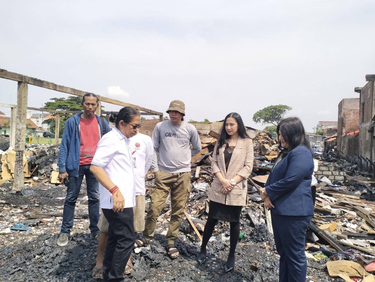 Pemkot Surabaya Diminta Gandeng Perusahaan Bangun Rumah Warga Kebakaran di Jepara