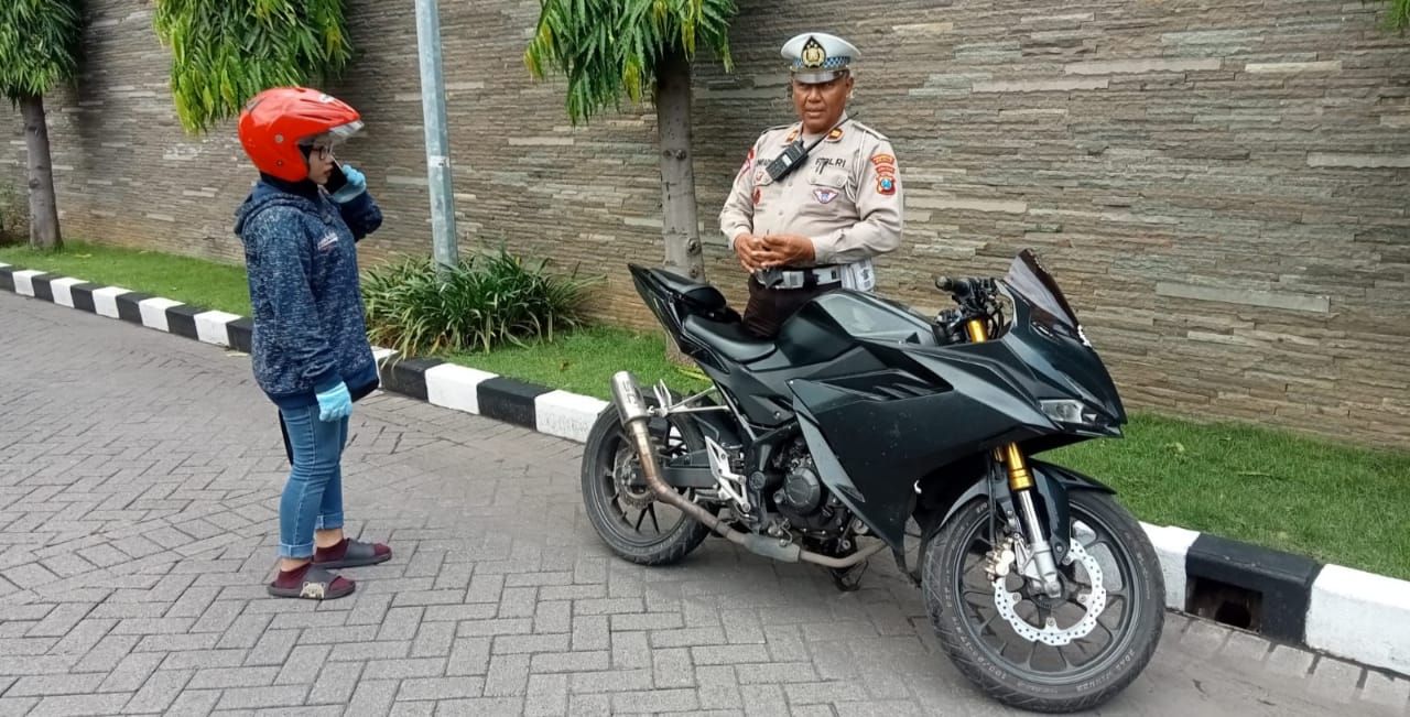 Polisi Tindak Motor Knalpot Tidak Sesuai Spesifikasi