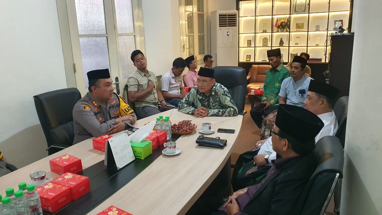 Polres Pelabuhan Tanjung Perak Sambangi PCNU Kota Surabaya