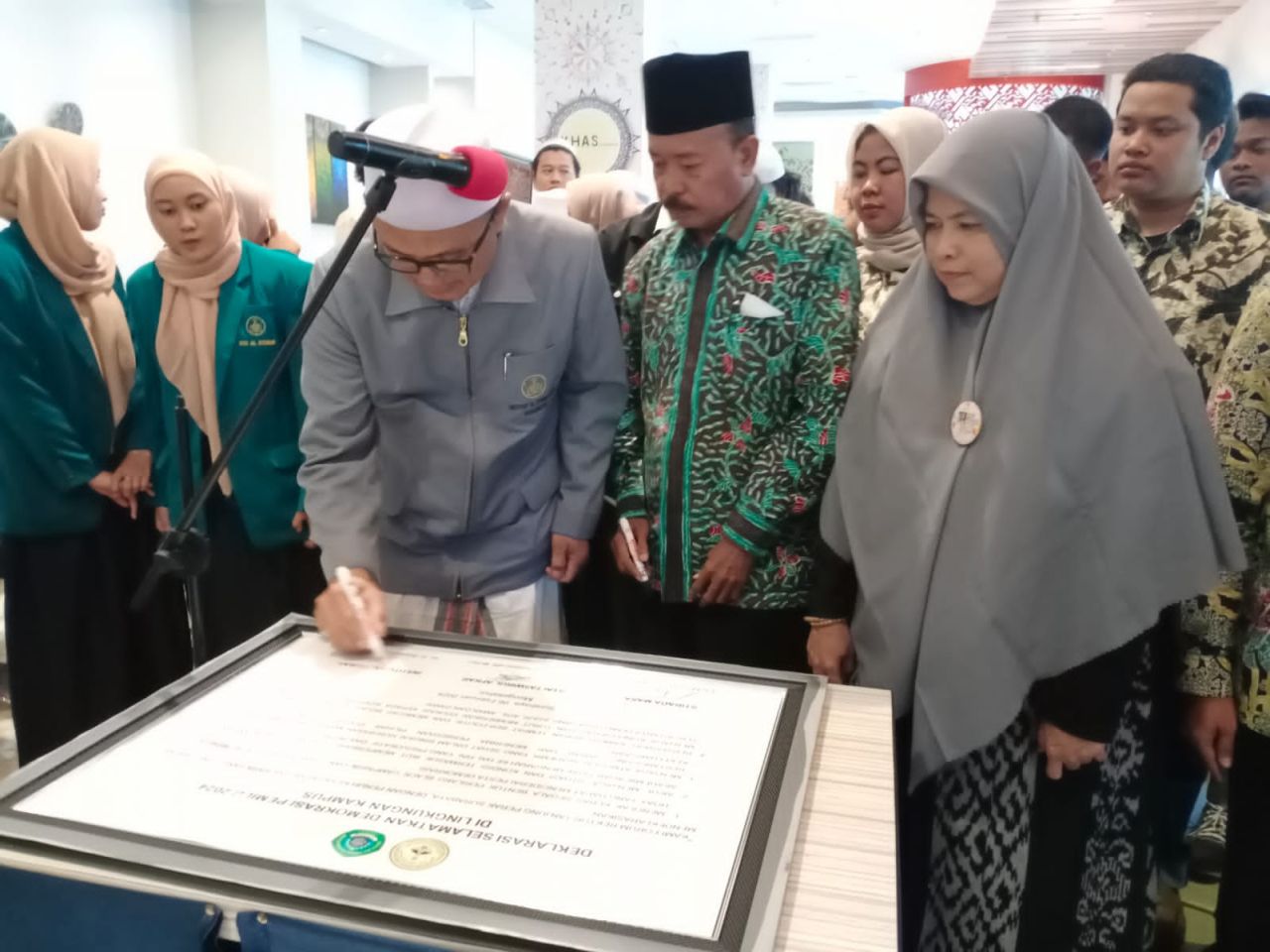 Sejumlah Kampus Kawasan Tanjung Perak Deklarasi Selamatkan Pemilu 2024 Tolak Politisasi Kampus