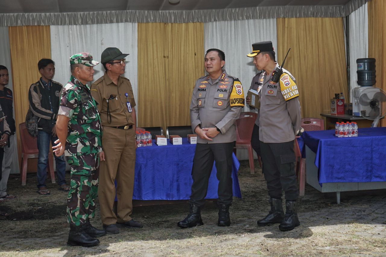 Polrestabes Surabaya Mengecek Gudang Logistik KPU dan PPK