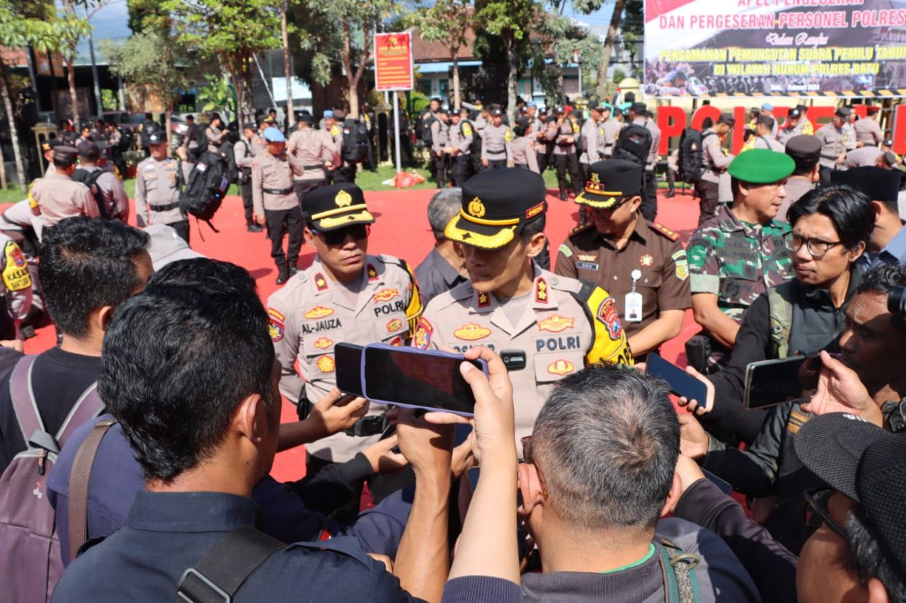 Amankan TPS Pemilu 2024 Ratusan Personel Polres Batu Disebar