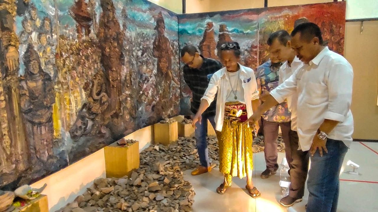 Hingga 5 Maret 2024, PWI Jatim Gelar Pameran Lukisan Tunggal Jansen Jasien