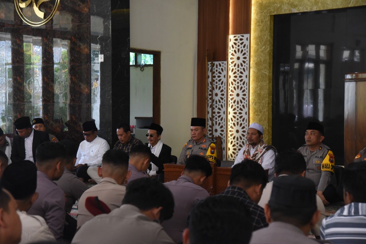 Berkah Bulan Ramadan, Polres Bondowoso Gelar Binrohtal dan Tadarus